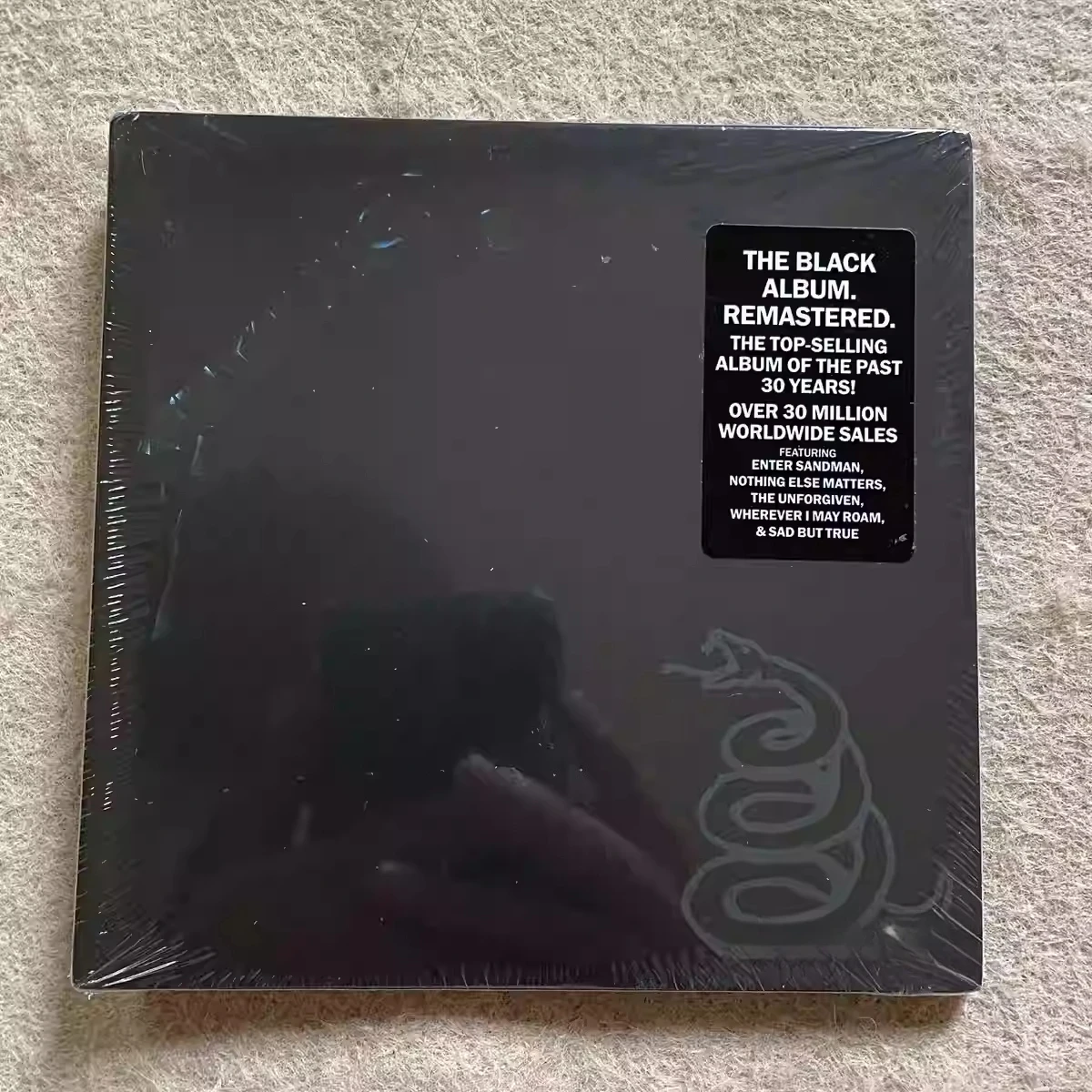 

Heavy Metal/Hard Rock Album Metallica Music CD Black Album [Original Remastered Album] Cosplay Walkman Car Soundtracks Box Gifts