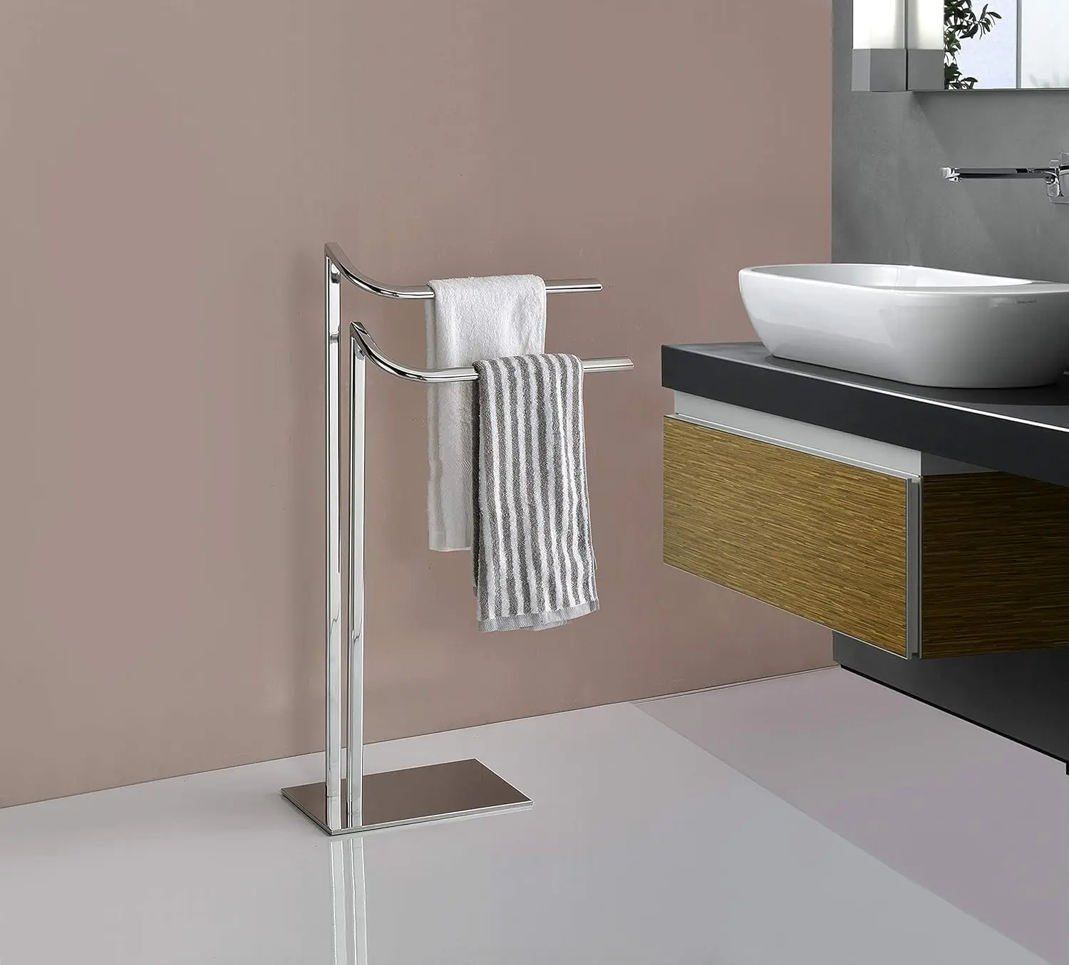 Metal Freestanding Bathroom Towel Rack Stand, Chrome