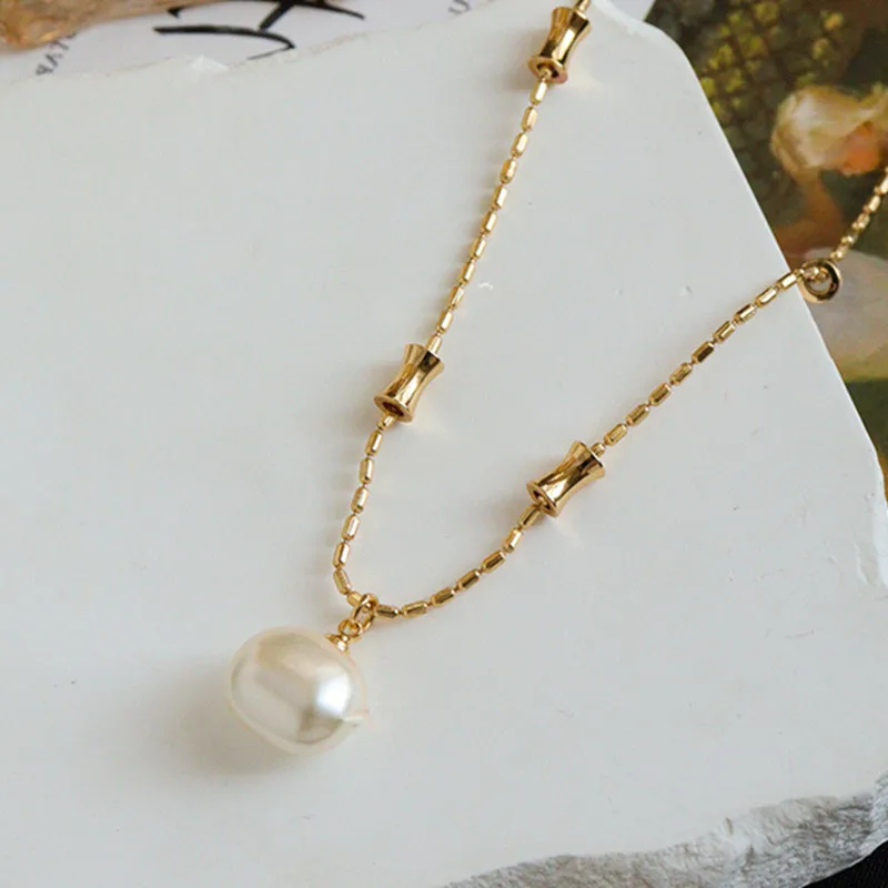 

Classic White Pearl Pendant Necklace for Women Gold Color Copper Chain Collar Neck Jewelry on Wedding Gift