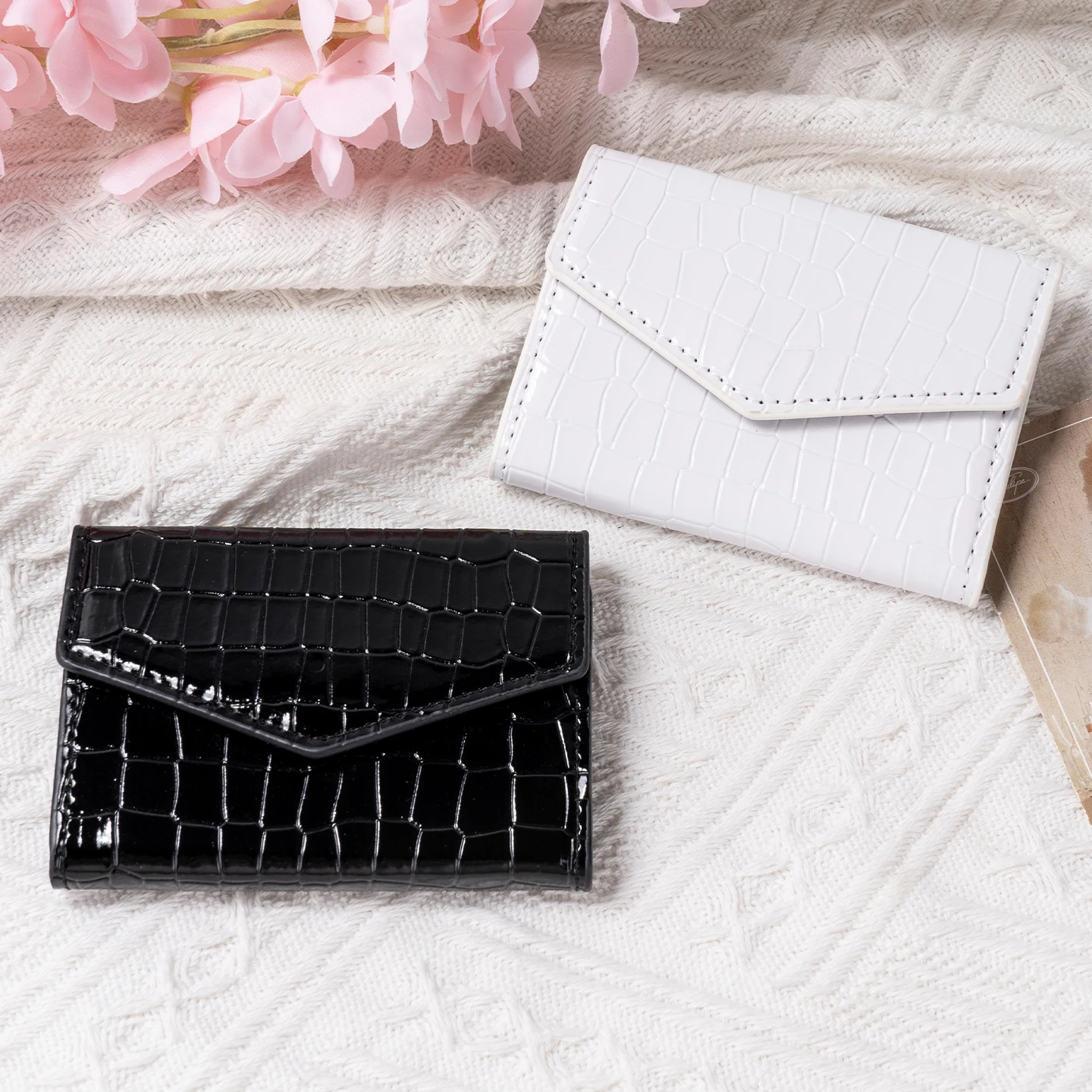 Croc Embossed Envelope Card Holder Faux Leather Mini Wallet for Women