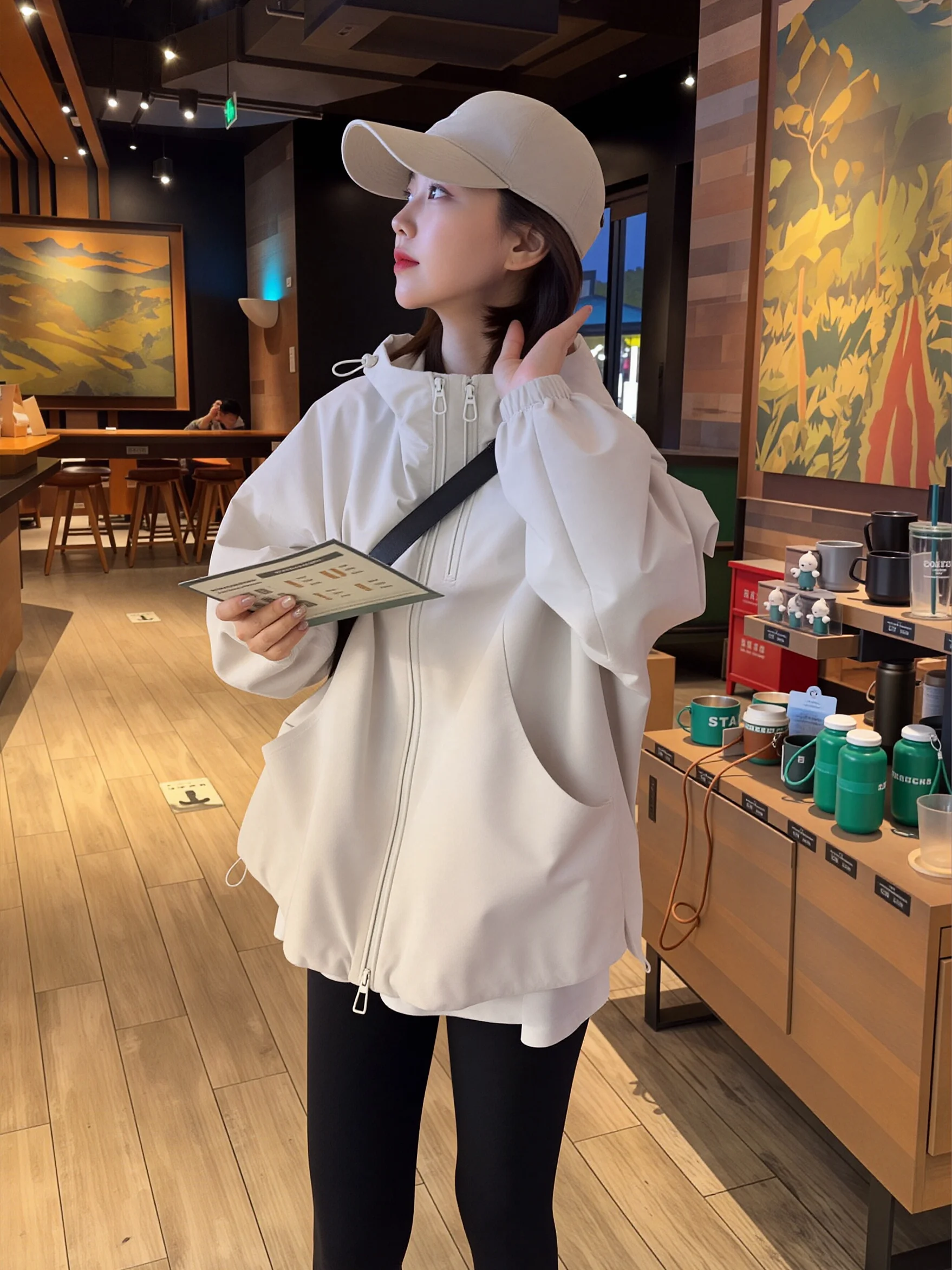 Women's Short Hooded Jacket Spring Fashion 2026 Slimming Thin Outerwear Loose Fit Korean Style Long Sleeve Zipper Closure