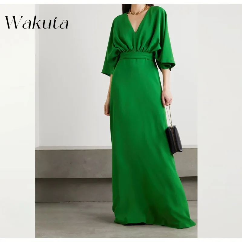 

Wakuta Arabic Retro V-neck Long Sleeved Solid Ball Gown Elegant Waist Cinched A-Line Floor Length Evening Formal Robe Dubai Luxe