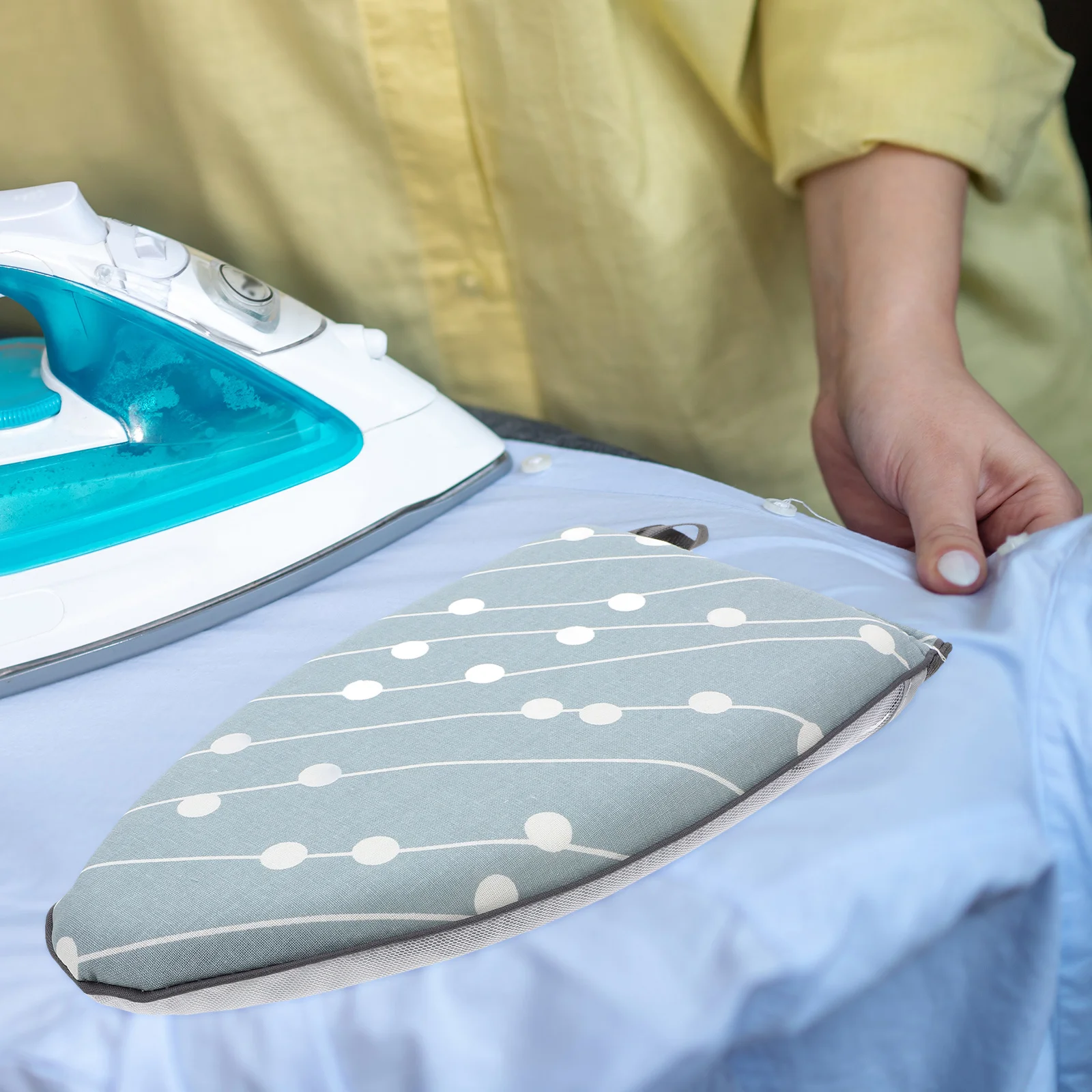 

Mini Ironing Board Set Foldable Portable Garment Steaming Mitt With Insulation Net Heat Resistant For Clothes Steam Iron