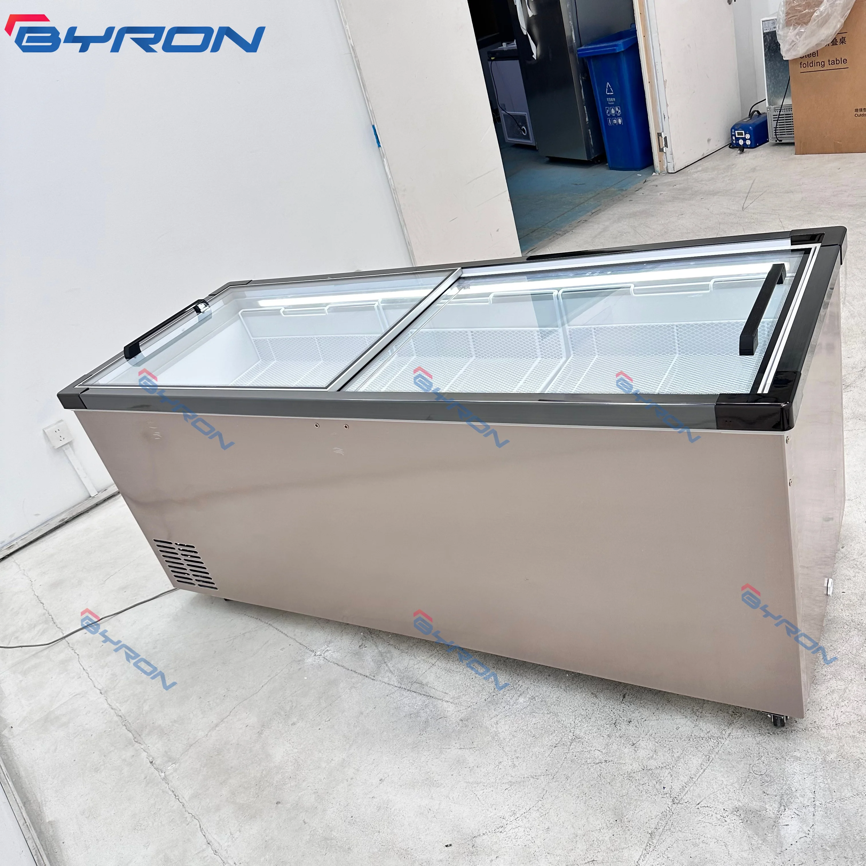 Commercial Chest Freezer, 400-1500L Brushed Black Stainless Steel, Sliding Glass Door Island Freezer, R290 for Supermarket