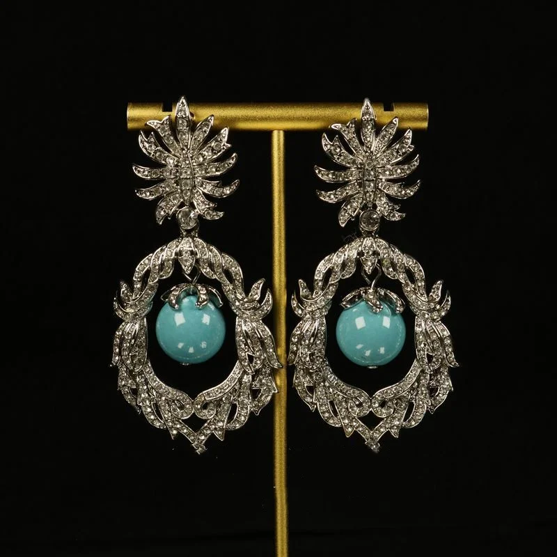 orecchini-cavi-squisiti-ed-esagerati-alla-moda-retro-europea-e-americana-per-gioielli-da-donna