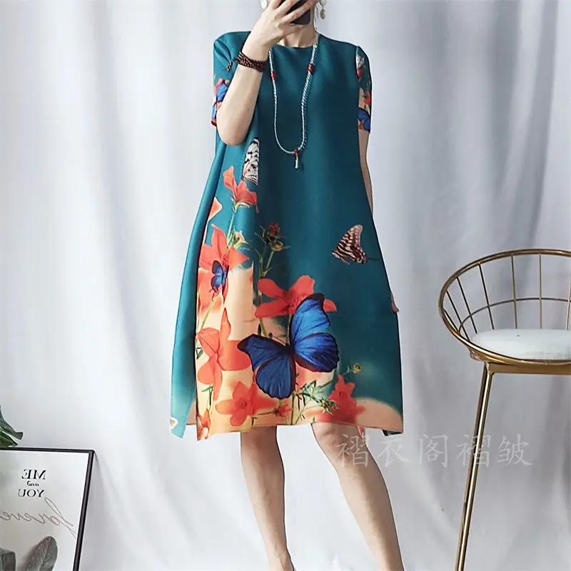 Printed Mom 2023 Summer Short Sleeve Dress Loose and Elegant A-line Dress Fashion Pleated Butterfly Love Flower