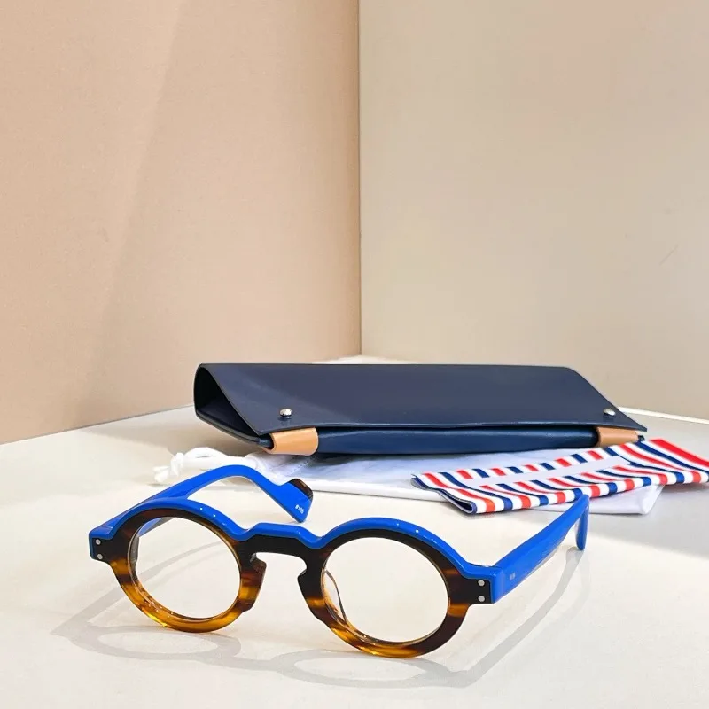 

Retro Round Thick-framed Myopia Glasses Frame, Trendy Sheet Metal Flat Optical Glasses Frame for Both Men and Women