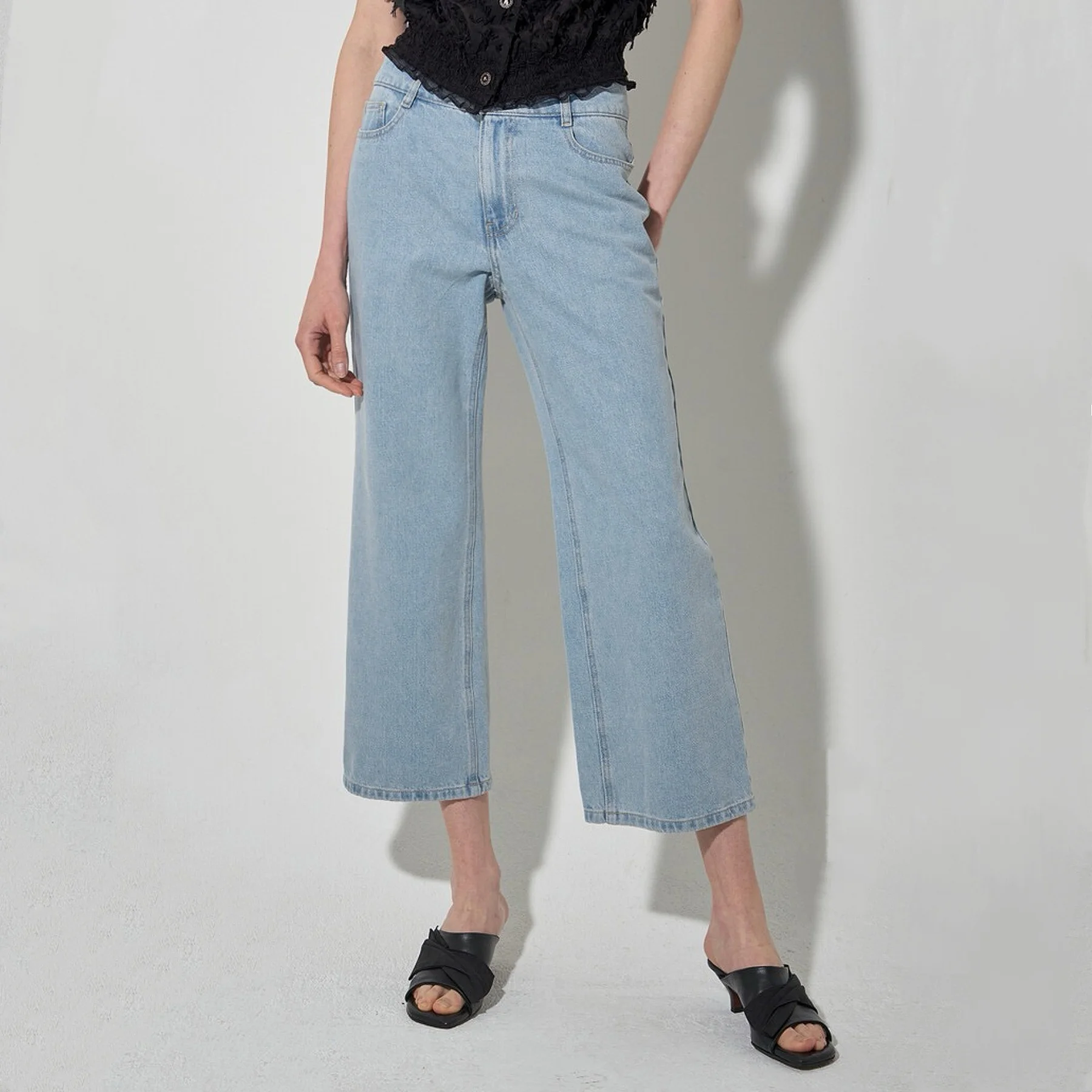 

Casual Commute Slim Straight Nine-Tenths Jeans 00 Cotton High Waist Loose Fit Summer 2025 Korean Single LNVN