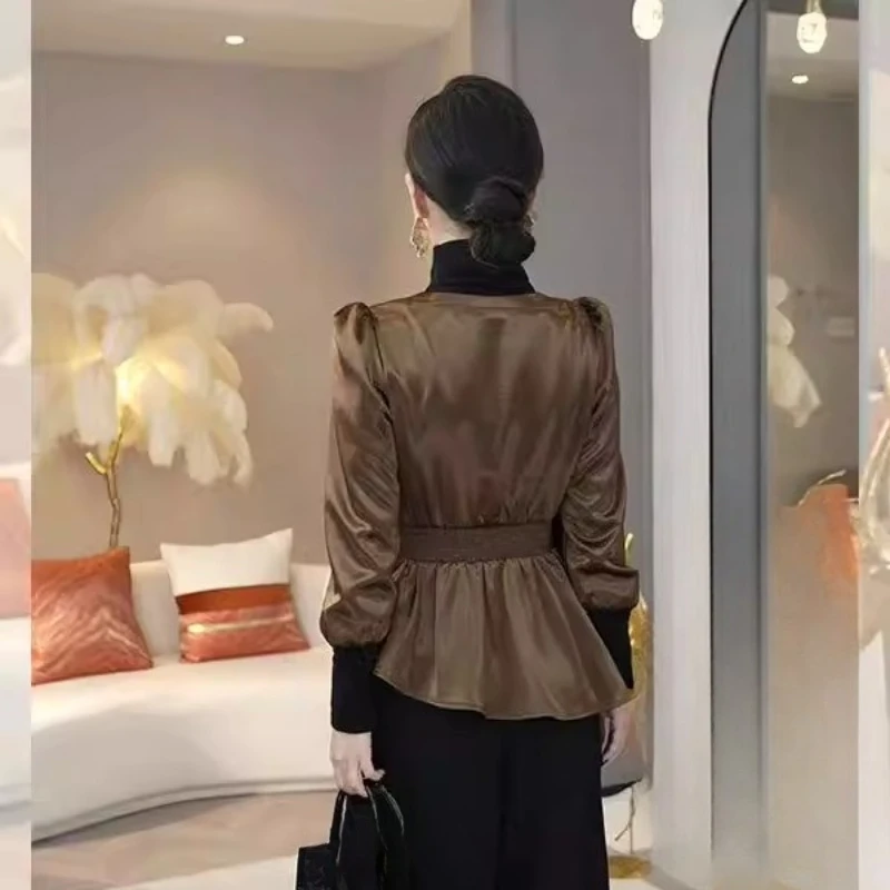 2025 printemps automne femmes col roulé col en V manches bouffantes ceinture irrégulière Imitation soie chemise haute, femme chemise haute hauts chemises