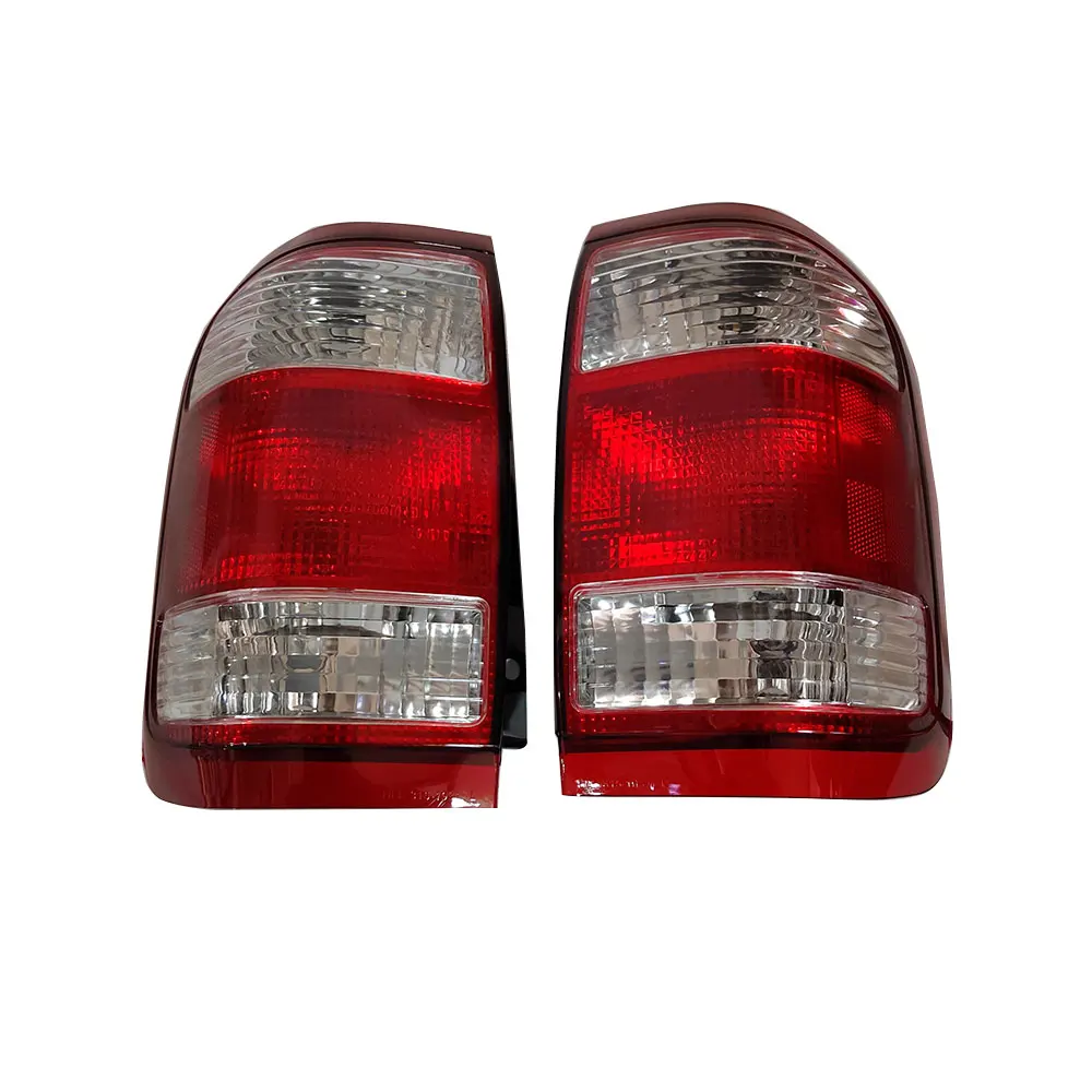 A Pair Car Rear Brake Light Turn Signal  26550-2W625 26555-2W625 For Nissan PATHFINDER Terrano Regulus Tr50 R50 1996 to 2004