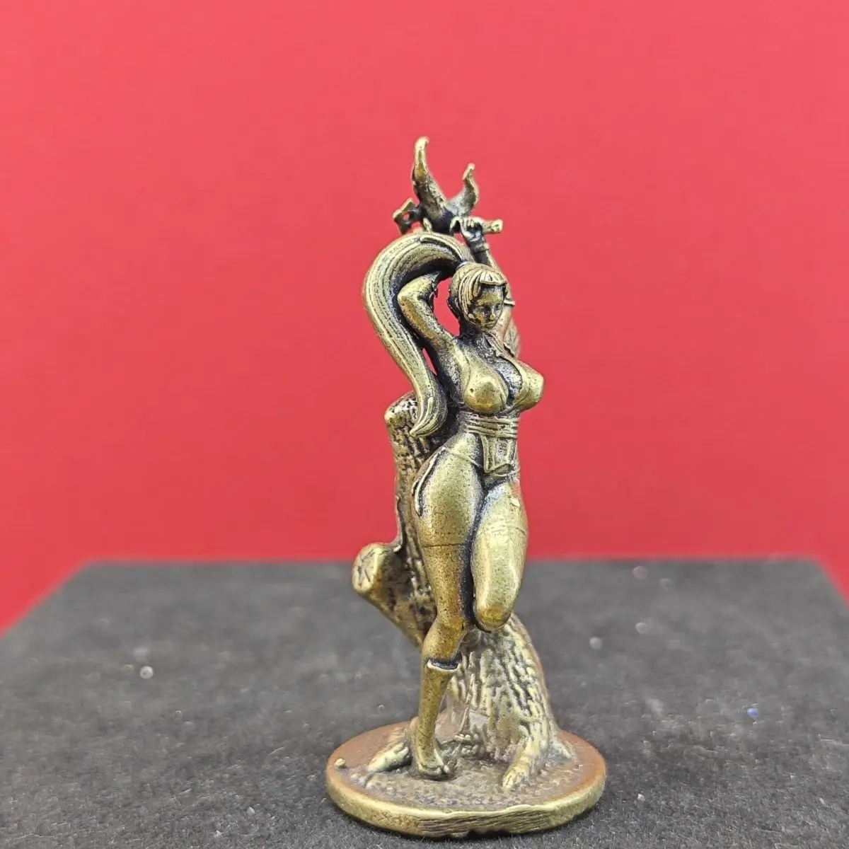 Antique Brass Anime Fighter Girl Figurine - Retro Metal Woman Statue for Desktop Decor, Collectible Mini Ornament