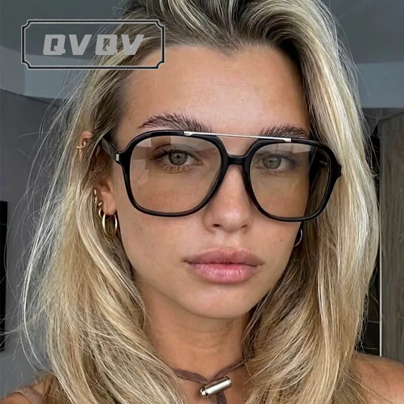 QVQV Fashion Square Sunglasses for Men Women UV400 Protection Lightweight Durable Frame Anti-Glare Lenses Trendy Black Eyewear