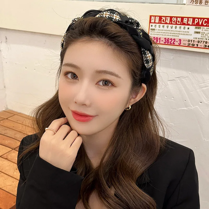 High Skull Letter Headband For Women Simple Pressed Hairpins Braids Versatile Retro Headwear Hair Accessories Hairband