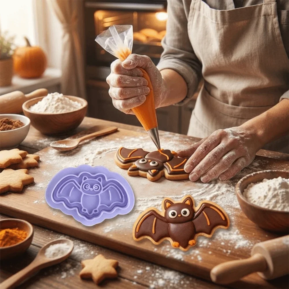 DIY Cartoon Ghost Pressing Cookie Mold Mini Non-Stick Halloween Cookie Cutters Plastic Bat Fondant Molds Party Halloween Moulds