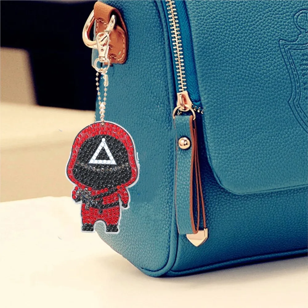

Cartoon Soldier in red clothes DIY Diamond Painting Keyring Mosaic Cross Stitch Bag Pendant Birthday Gift Diamond Keychain