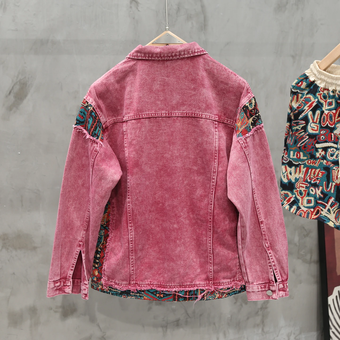 Bohemian Style Patchwork Denim Jacket For Men Pink Washed Loose Jackets American Casual Fashion Retro Male Autumn Coat