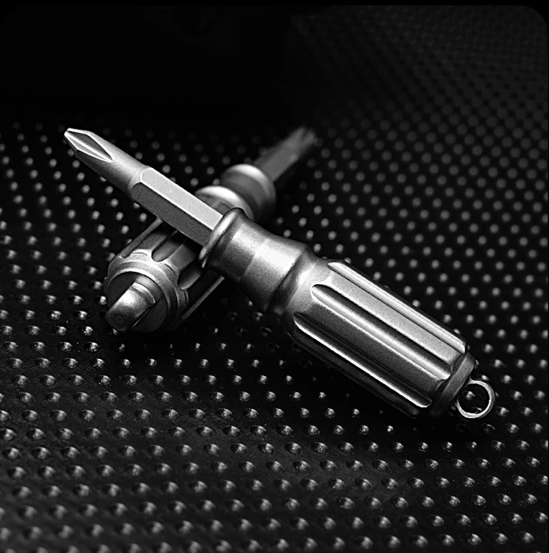 MINI Titanium Alloy Magnetic Force Screwdriver Combination Minor Repairs Laptop Computer Portable Multifunctional EDC Tools