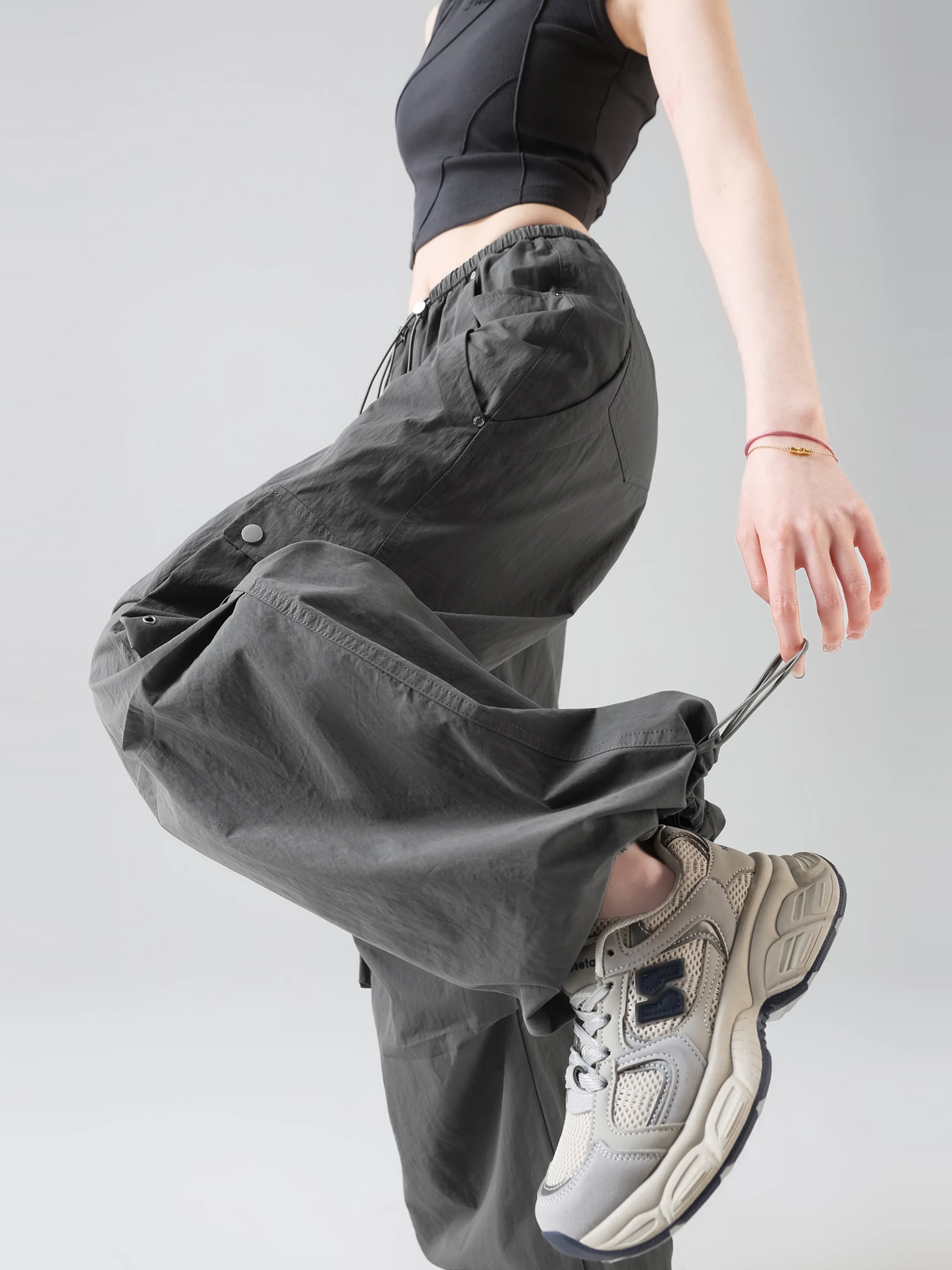 

Gray Drawstring Quick Dry Wide Leg Pants Women's Summer 2026 Slimming Drapey Casual Thin Floor-Length Workwear Trousers