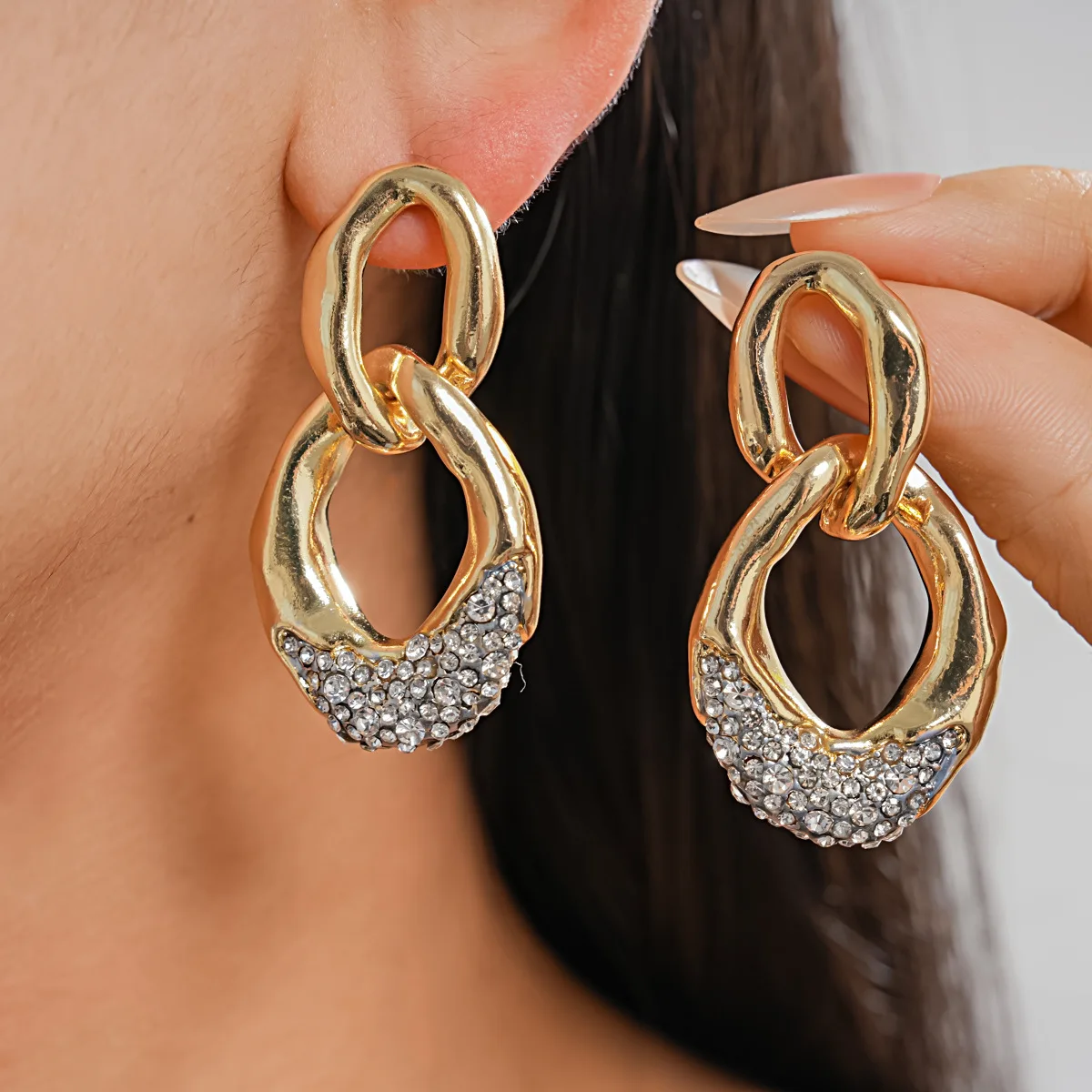 Kshmir Vintage Geometric Metal Crystal Earrings for Women European American Personality Party Jewelry Gifts Accessory