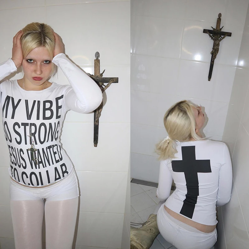 グランジパンク レディース Y2K ストリートウェア 長袖 ヴィンテージ 原宿系 ゴシック ヒップホップ エモガール カジュアルTシャツ セクシー スリム シック プリント クロップトップ