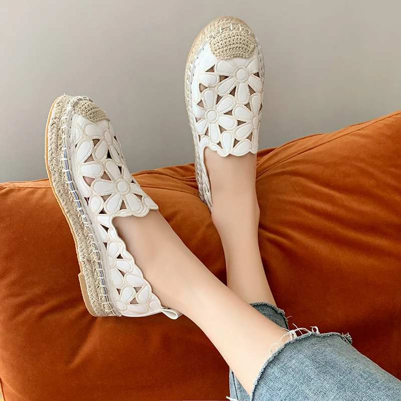 Women Flat Shoes 2023 Spring Retro Hollow Breathable Women Oxford Shoes Fahsion Platform Slip on Women Casual Espadrilles Shoes