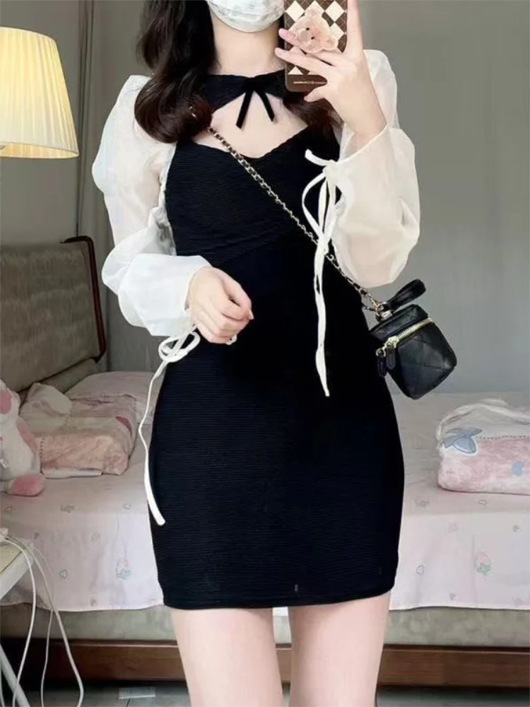 Modische schwarze Kleider für Damen, Netzstoff, langärmelig, schickes, ausgehöhltes, schmales Minikleid, figurbetontes koreanisches süßes kurzes Kleid