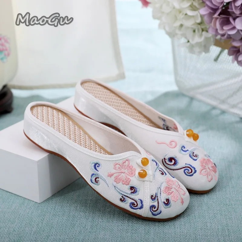 Chinese Style Traditional Flat Shoes Floral Embroidery Slip-on Women's Mules Spring Summer Casual Slides Soft-sole Slippers