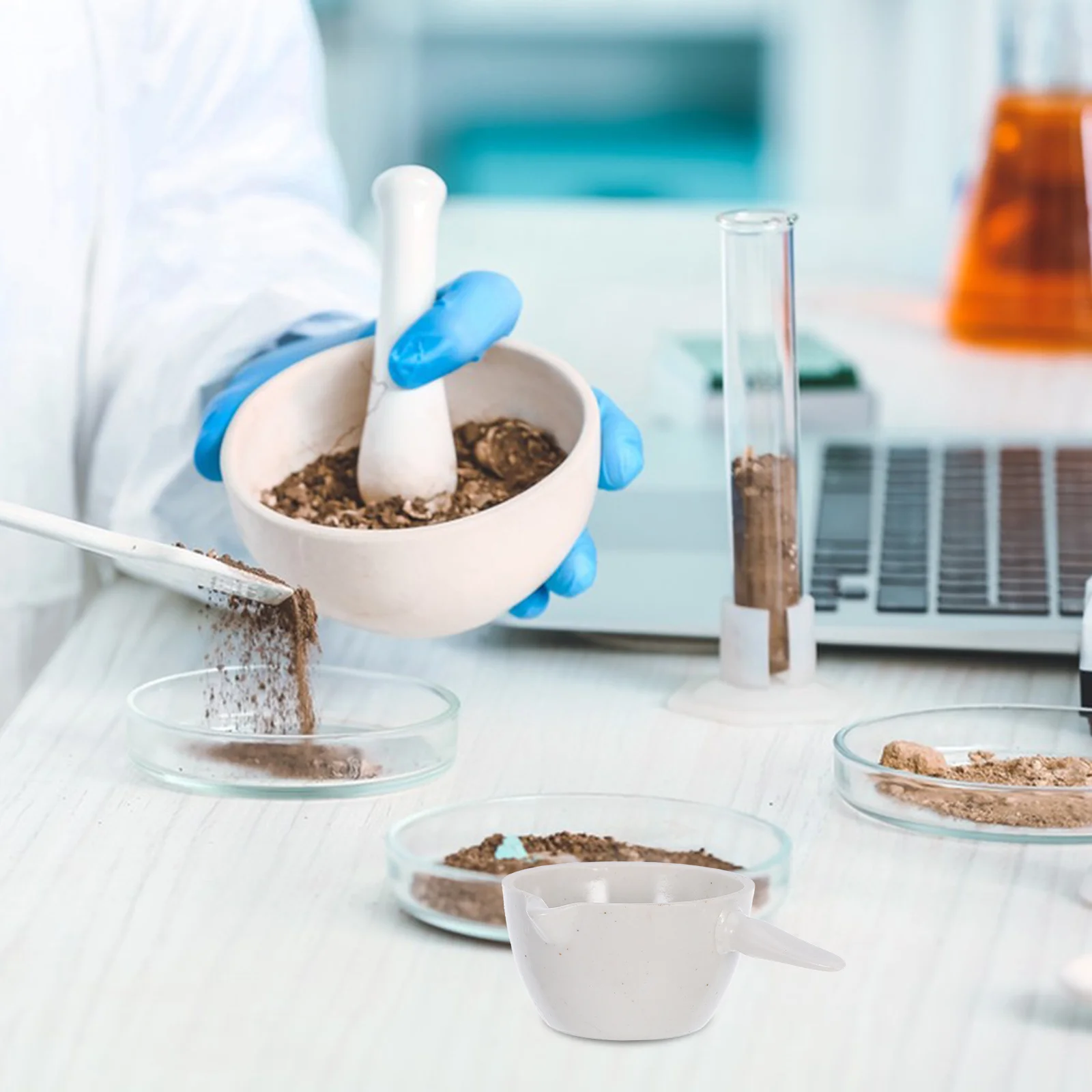 

2Pcs Round Evaporating Dish Handle Design Acid Alkali Resistant Laboratory Evaporating Basin for Solution Concentration Heating