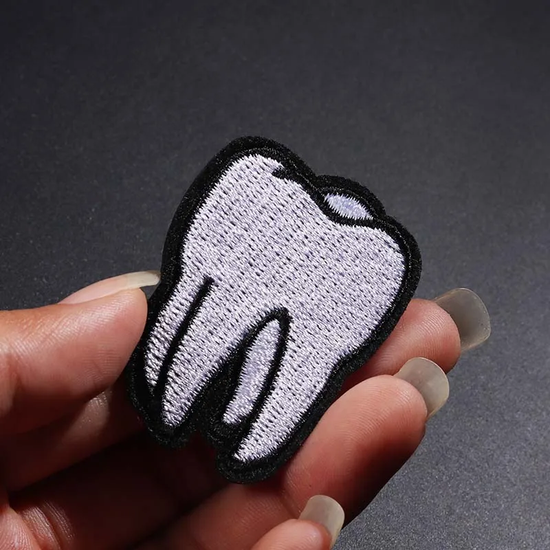 3D Black and White Teeth Embroidered Patches, Appliques, DIY Clothing, Jacket Badge, Size 4.3*3.6cm, High Quality