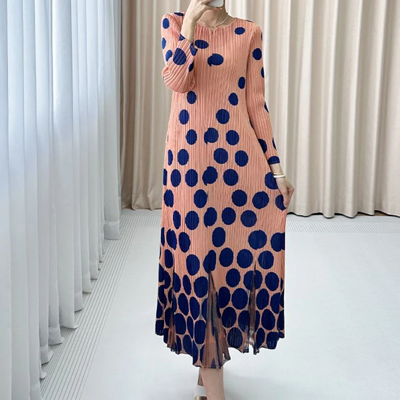 

2024 Autumn New Polka Dot Dress Retro Western Style Long Dress Large Size Loose Slim vestidos de mujer