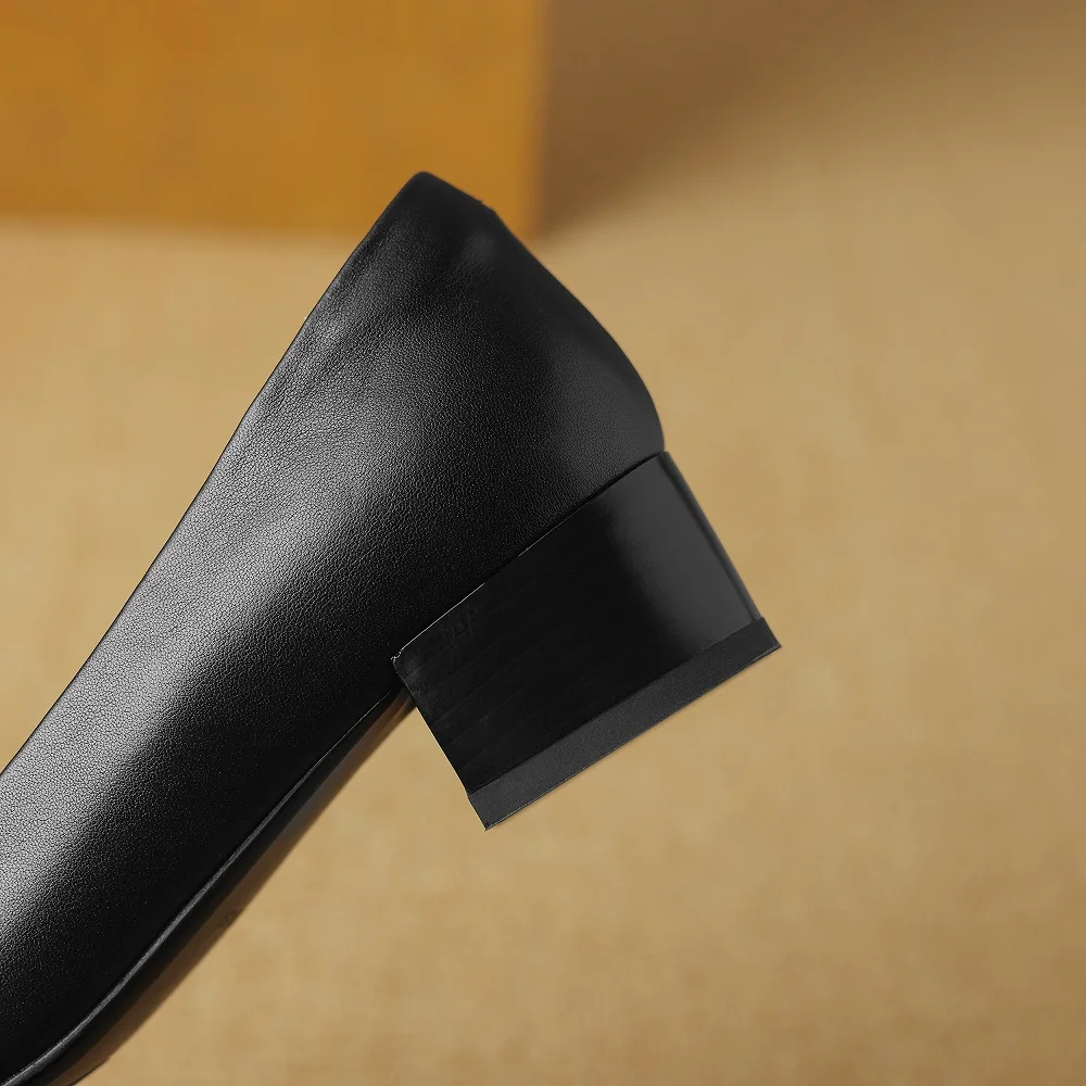 【JOCHEBED Hu】luxury women's Genuine Leather shoes For Ladies Mid Heels flower Buckle 3cm Star Style Ladies Shoes 34-40 image 5