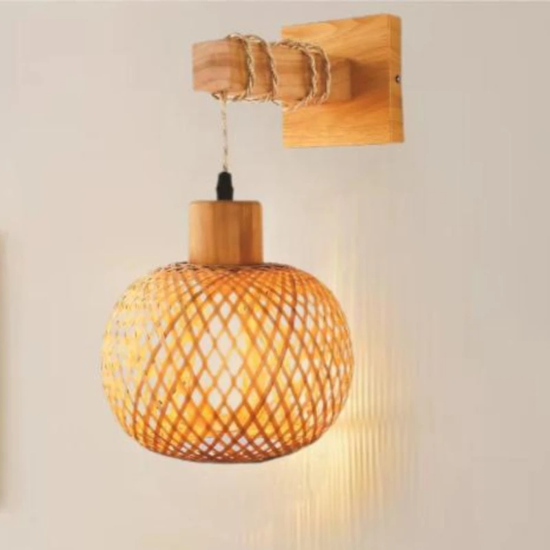 Creative Japanese Rattan Bamboo Woven Wall Lamp Retro Wabi-Sabi Wooden Light Ideal for Tea Rooms Homestays Living Rooms Bedrooms