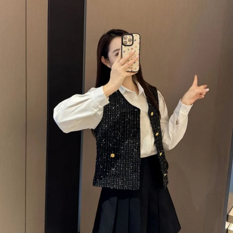 

2025 г., модный новый модный свободный и универсальный жилет без рукавов с карманами на пуговицах и блестками