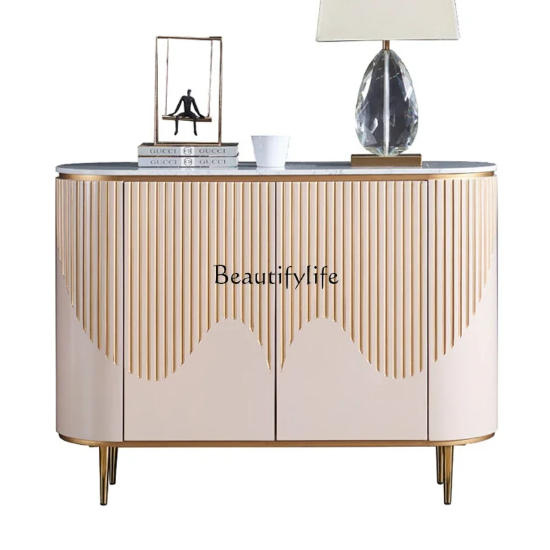 

56American light luxury entrance against the wall side cabinet