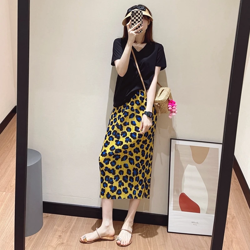 

2024 Women Summer Fashion Leopard Print Loose Skirts Female Thin High Waist Straight Skirt Ladies Long Casual Skirts B114