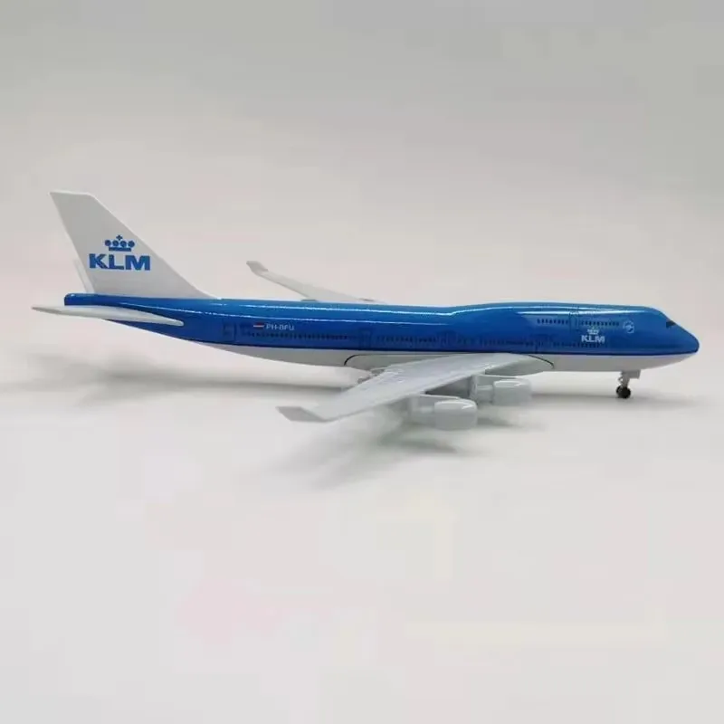 20cm Aircraft KLM Royal Dutch Airlines Boeing 747 with Landing Gear B747 Alloy Plane Model Collection Home Decoration