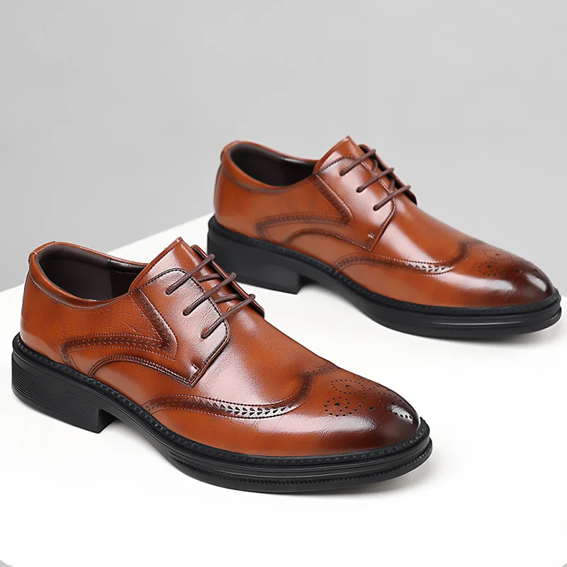 

Новые мужские кожаные туфли в стиле ретро, джентльменский стиль, нарядная вечеринка, свадьба жениха, туфли высокого качества для взрослых на толстой подошве, черные, коричневые