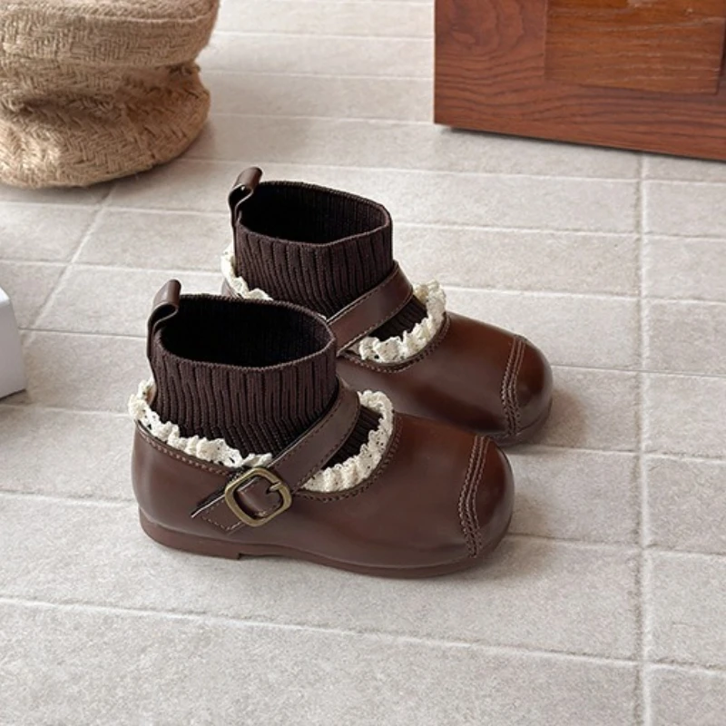 

2025 детские полусапожки для девочек, осенне-зимняя новая мода в корейском стиле, нескользящая универсальная кожаная обувь принцессы на мягкой подошве