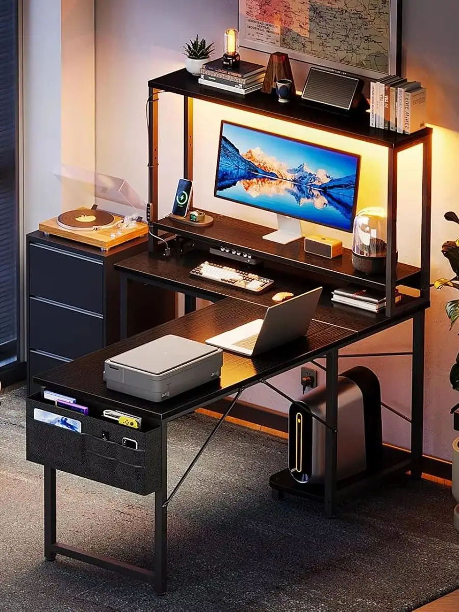 Coleshome Reversibler L-förmiger Gaming-Eckschreibtisch, RGB LED Leiste, integrierte Steckdosenleiste mit USB, doppelter Monitorregal, CPU-Halter und Kopfhörerhaken, 110×80 cm, Schwarz