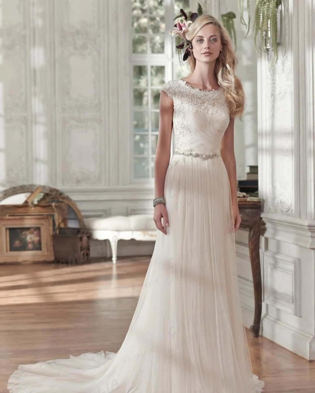 Charming Appliques Wedding Dresses Customized Women's A Line Bridal Gowns Elegant Sweep Train Tulle Princess Vestidos De Novia