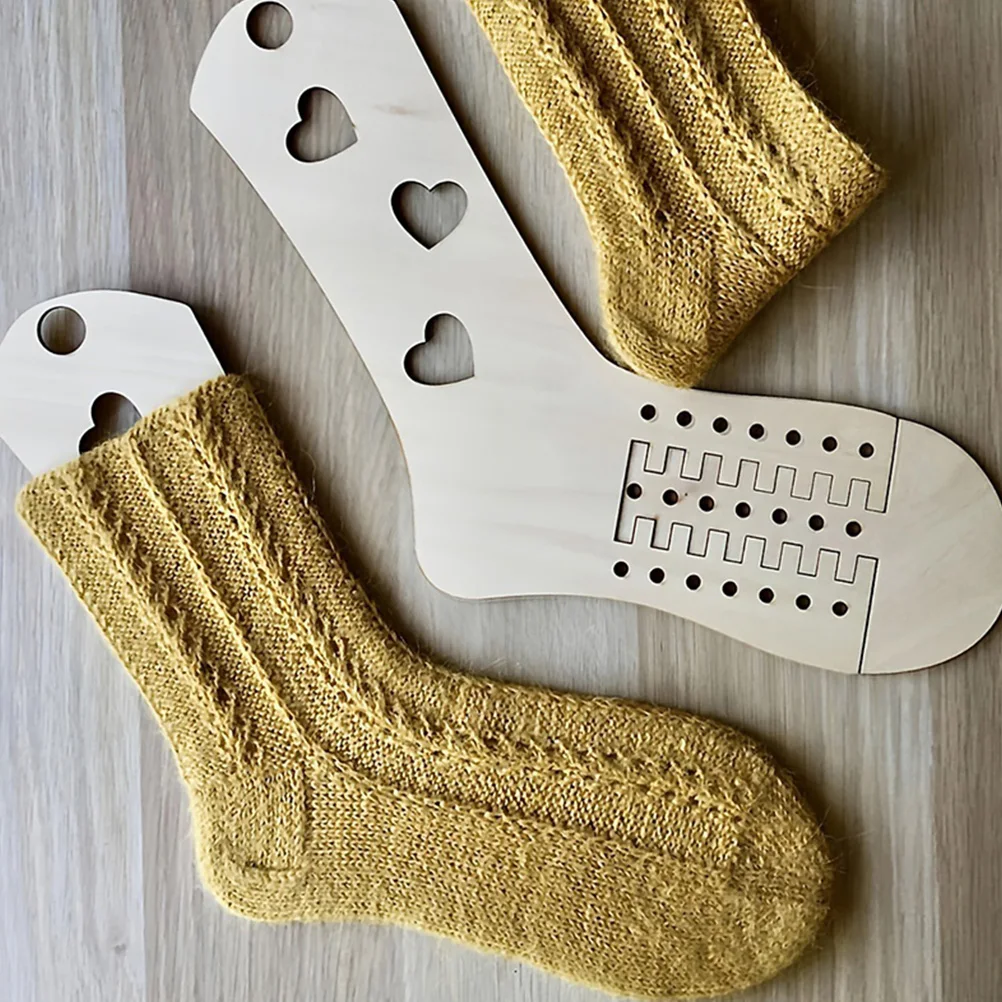 

2 Pairs Wood Sock Blockers Smooth Surface Nor Burr Knitting Tools DIY Crochet Socks Form Stocking Display Models Safe