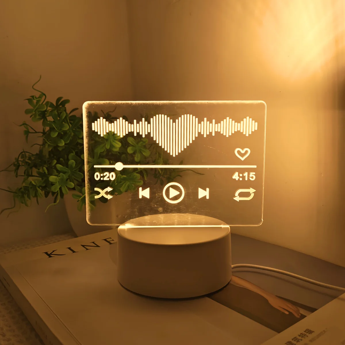 Musical heart-shaped night light, creatively designed with a heartbeat-like effect, 3D LED night light, warm decorative light.