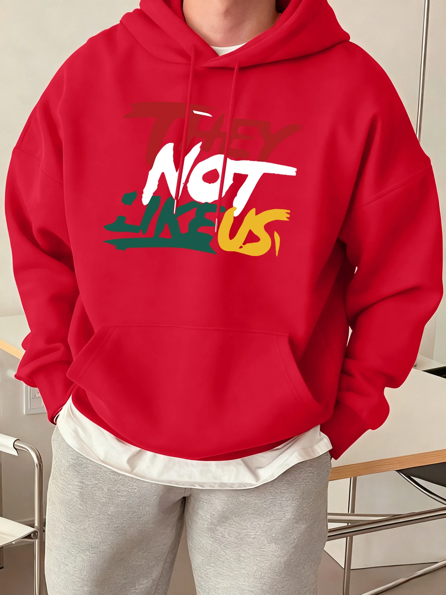 هوديي رجالي كاجوال عصري مطبوع عليه كلمات إبداعية "Ele Don't Like Us" ملابس خروج مريحة وعالية الجودة