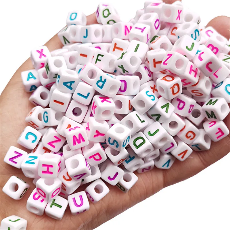 Wholesale 1100pcs 8*8mm Cube Square Acrylic Letter Beads White with Colorful English Initial Character Alphabet Jewelry Spacers