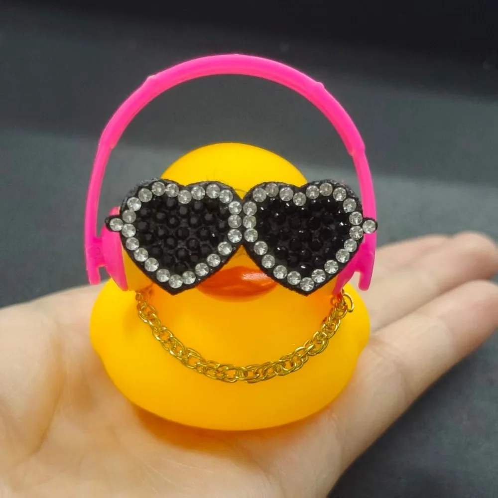 Wholesale Fashion Duck Ornament for Car Console Rubber Duck Interior Accent with Headphones Rhinestone Metal Link Chain Gift