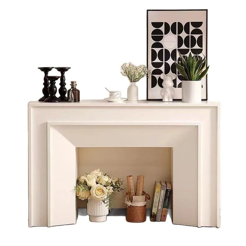 Leichter französischer cremefarbener Windkomplex, mittelalterlicher B & B-Korridor, weiß, schlichtes, modernes, dekoratives Kaminregal, ultradünner Eingang