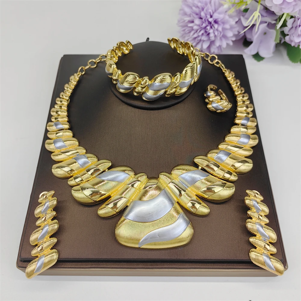 

4Pcs Design Color Hollow Out Jewelry Set 18K Gold Plated Necklace Bracelet Stud Earring Ring Fashion Dubai Nigeria Gift