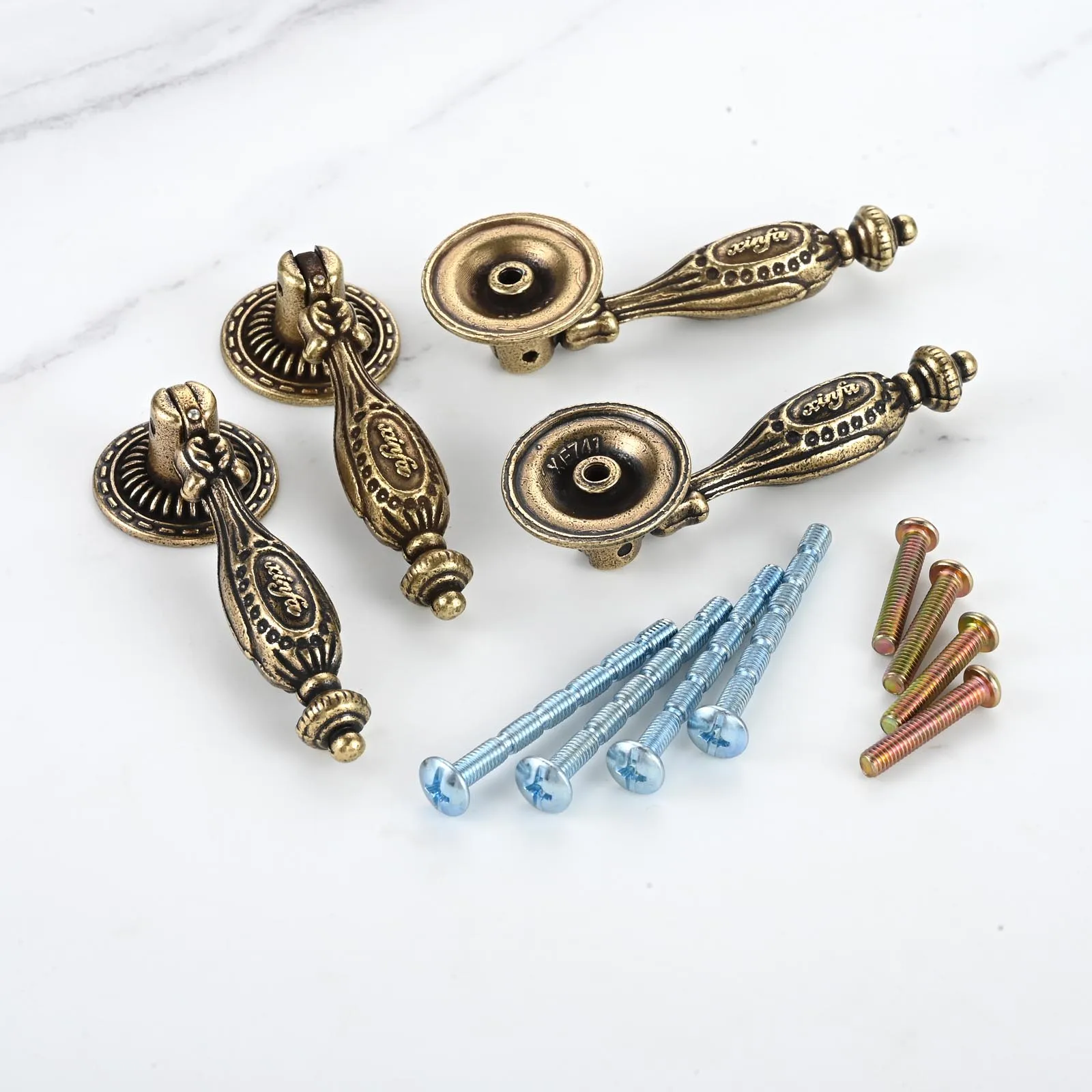 

4Pcs Zinc Alloy Vintage Pendant Pulls with Screws Antique Drawer Cabinet Pull Handle for Wardrobes Dressers Bedside Tables