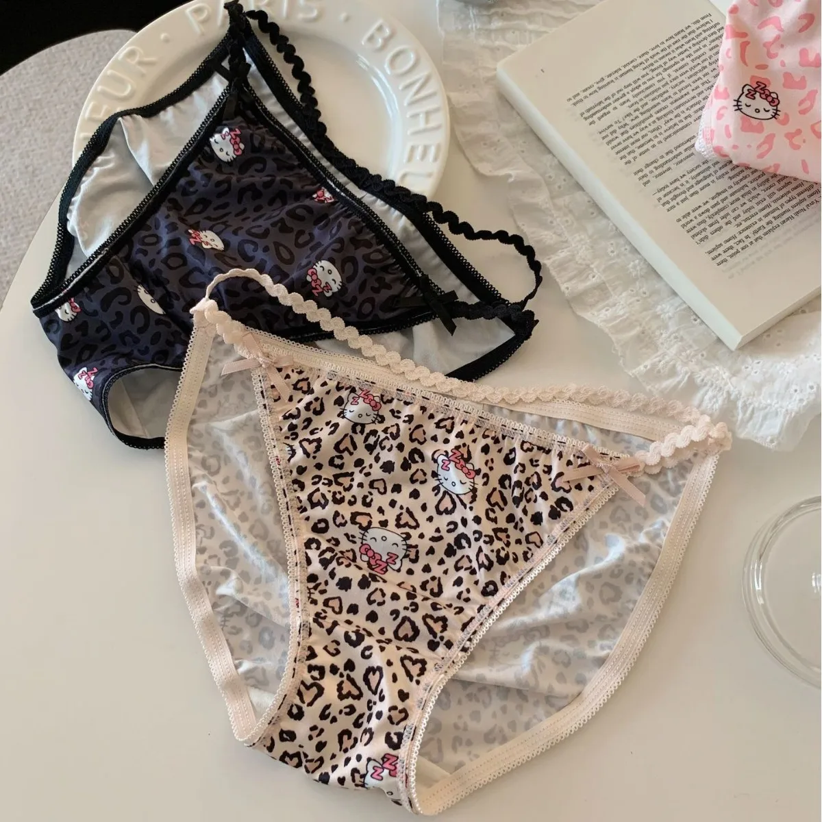 

Hello Kitty Japanese Pure Desire Sweet Printed Ice Silk Underwear Female Cute Triangle Underwear Female Holiday Gift