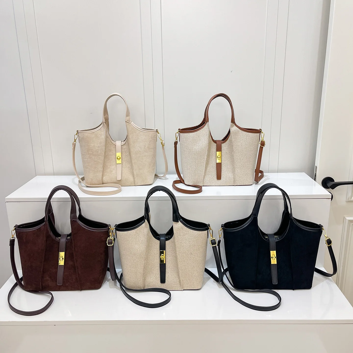 

2025 Color Block Tote Bag, Spacious Top Handle Purse for Women, Niche Shoulder Crossbody, Minimalist Day to Night Bag, Texture